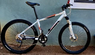 Momsen AL300 Hardtail Mountain Bike -Ready to Ride!