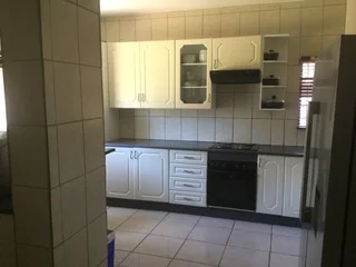 House To Share in Kew . Johannesburg