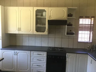 House To Share in Kew . Johannesburg