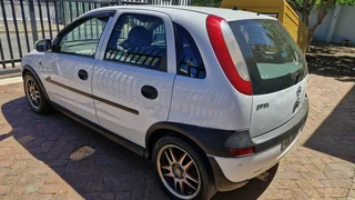 2004 Opel Corsa Gamma 1.4i Sport