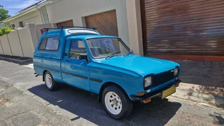 Compact Mazda Bakkie (Runs really well)