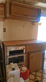 Gypsey Caravan (Lots of extras)