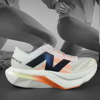 New Balance Supercomp Elite