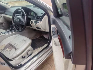 2009 Mercedes-Benz C-Class Sedan