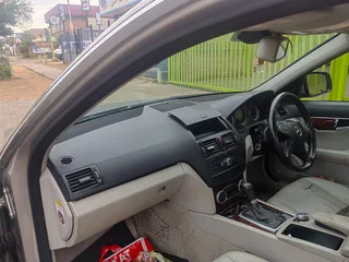 2009 Mercedes-Benz C-Class Sedan