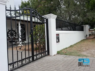 Gates - Ad posted by Precision Gates