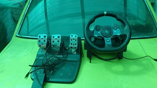 Logitech G920 Wheel &amp; pedals