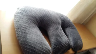 Twin Z feeding pillow