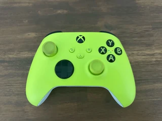 Xbox Series S X Controller Lime