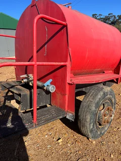 Waterkar, &#43;~2200L,