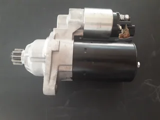 Hella Starter Motor - 12V - 1.1kW - for e.g. VW Golf V (1K1) and Polo 8EA012527-551BRAND NEW