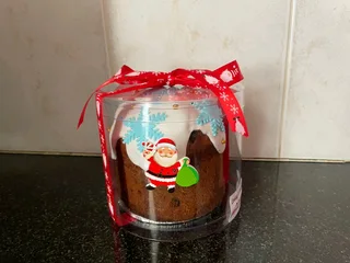 Christmas cakes and cupcakes