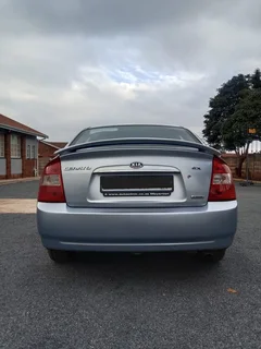 2005 Kia Cerato Sedan