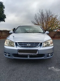 2005 Kia Cerato Sedan