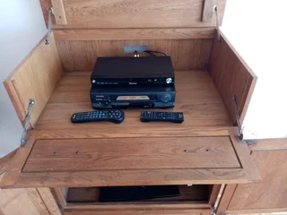 蝹 Solid Oak Vintage Entertainment Cabinet and Storage