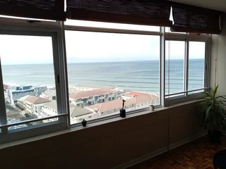 Spacious Room to Rent (Mountain View) in Penthouse-Style Apartment — Available 1 Jan 2026