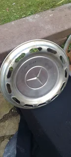 Mercedes Benz Hub Cap Bundle.