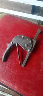 Acme banding strapping tensioner push bar banding tool.