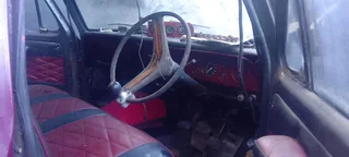 Ford F100 1977 stripping for spares.