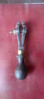 1&#34; hand held vice.