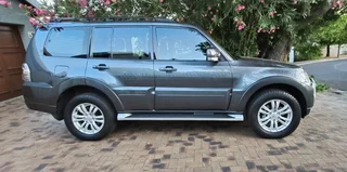 2019 Mitsubishi Pajero 3.2 DiD GLX Exceed LWB AT, Gray Sparkling  with 142000km R599900