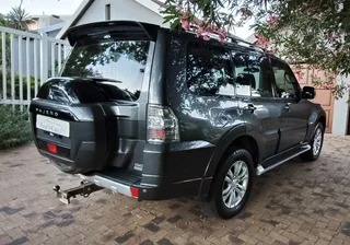 2019 Mitsubishi Pajero 3.2 DiD GLX Exceed LWB AT, Gray Sparkling  with 142000km R599900