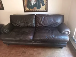 Coricroft 3 seater leather couch brown R6995.00