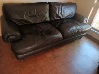 Coricroft 3 seater leather couch brown R6995.00