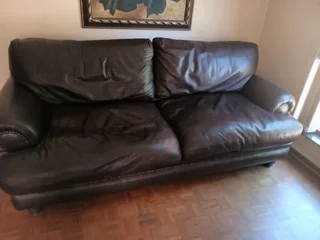 Coricroft 3 seater leather couch brown R6995.00