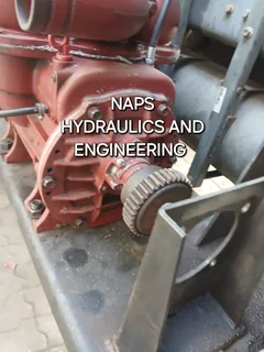 Hydraulic vacuum pump