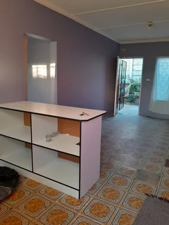 2 bed unit avail for immediate occupation