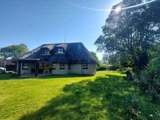 4 Bedrooms &amp; 2,5 bathroom house currently used as guesthouse