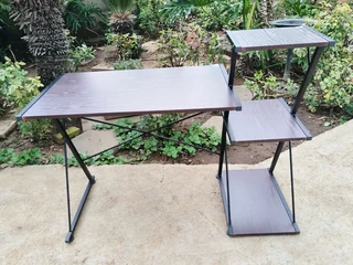 Koga levels study desk