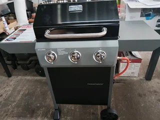 Megamaster gas braai onyx 3 burner