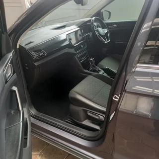 2022 VW T CROSS 1.5 TSI RLINE DSG 0.8.2.9.6.8.0.4.6.0