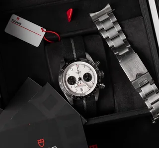 Tudor Black Bay Chrono M79360N R72900