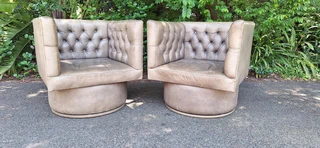 Unusual PREMIUM Italian Made 1 seater Chesterfield SWIVEL 360 deg Armchairs Genuine Leather Stone Ol