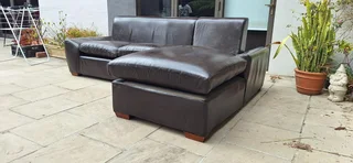 Moorgas and Sons Full Genuine Leather RightHF Daybed Couch Dark Milano Brown colour