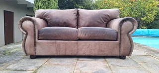 Gates To Africa 2 seater Studded Leather Couch Cheval Zambezi Hazelnut Brown Sofa 190cm