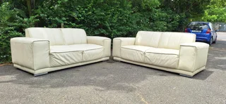 Stunning Full Leather Lounge Suite 2 Large 2 Seater Couches Cream Beige colour 200cm each length