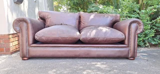 223cm Fat Armed Leather Seater Genuine Couch Oxblood brown Colour