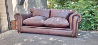 223cm Fat Armed Leather Seater Genuine Couch Oxblood brown Colour