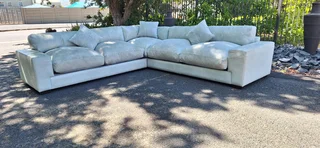 295cm KLOOFTIQUE Corner Leather Couch Modern styled CUBIST Range Light Grey Mint colour