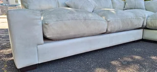 295cm KLOOFTIQUE Corner Leather Couch Modern styled CUBIST Range Light Grey Mint colour