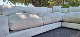 295cm KLOOFTIQUE Corner Leather Couch Modern styled CUBIST Range Light Grey Mint colour