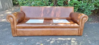 LIKE NEW Leather Couch Colonial Styled Stunning Butterscotch Tan Brown Colour 208cm