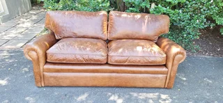 LIKE NEW Leather Couch Colonial Styled Stunning Butterscotch Tan Brown Colour 208cm