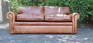 LIKE NEW Leather Couch Colonial Styled Stunning Butterscotch Tan Brown Colour 208cm