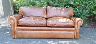 LIKE NEW Leather Couch Colonial Styled Stunning Butterscotch Tan Brown Colour 208cm