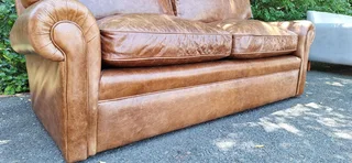 LIKE NEW Leather Couch Colonial Styled Stunning Butterscotch Tan Brown Colour 208cm
